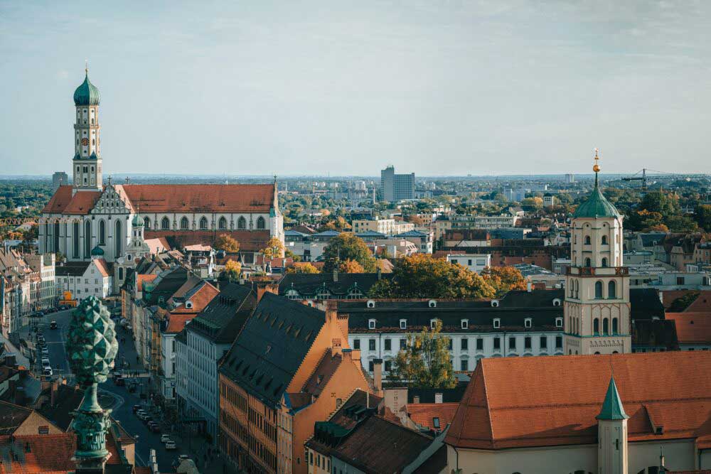 LAYER stellt sich vor: Unser Makler-Team in Augsburg