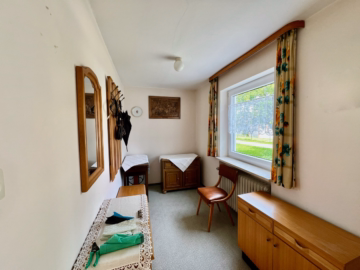 Büro/Garderobe EG - ***Handwerker aufgepasst!*** Renovierungsbedürftiges Einfamilienhaus in Lamerdingen zu kaufen!