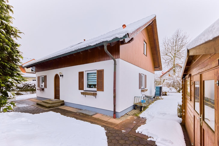 Nord_West_Ansicht - Ein Zuhause zum Ankommen: Gepflegtes Einfamilienhaus in ruhiger Lage