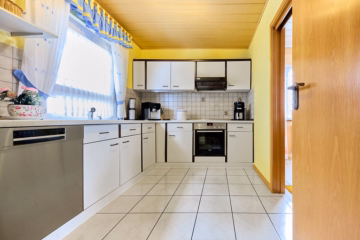 Küche - Ein Zuhause zum Ankommen: Gepflegtes Einfamilienhaus in ruhiger Lage