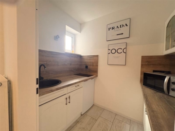 Küche - Sehr gepflegte und ruhige 1,5-Zimmer-Etagenwohnung in Neusäß – ab sofort frei