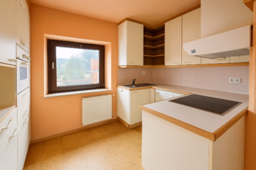 Küche OG - ***Investieren statt abwarten! Drei Wohneinheiten unter einem Dach auf großem Grundstück***