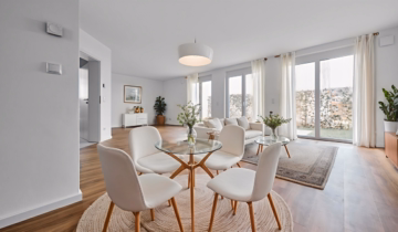 Wohn- und Esszimmer EG (KI Einrichtungsbeispiel) - LETZTE CHANCE! Familienfreundliche Doppelhaushälfte mit Stil & Komfort in Ettringen