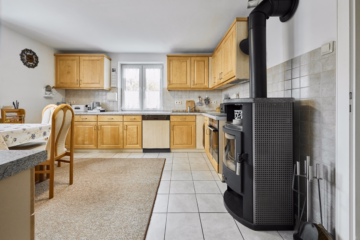 Küche EG - Ein Zuhause, zwei Möglichkeiten mit diesem Einfamilien- oder Zweifamilienhaus samt Garten und großer Oldtimergarage in Penzing