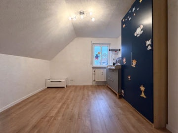 Kinderzimmer - Traumhafte Maisonettewohnung mit Charme und Stil in Graben