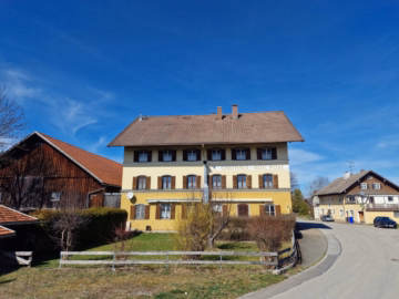 Südansicht - Historisches Ensemble mit Gaststätte, Stallungen und vielfältigen Nutzungsmöglichkeiten zu kaufen