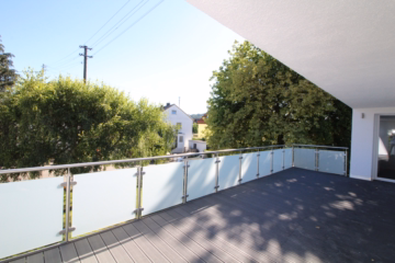 mit Zugang Balkon - ***EIN PLATZ AN DER SONNE – VIEL RAUM UND KOMFORT – EBK ABLÖSEFREI – BHF FUSSLÄUFIG***
