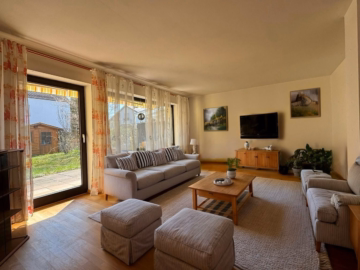 Wohnbeispiel Wohnzimmer - **Gemütliches Reihenmittelhaus mit viel Potenzial – Ihr Platz zum Wohlfühlen!**