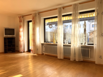 Wohnzimmer Ansicht 1 - **Gemütliches Reihenmittelhaus mit viel Potenzial – Ihr Platz zum Wohlfühlen!**