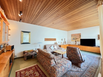 Wohnzimmer - ***Sonnig und ruhig. Bungalow in Königsbrunn zu kaufen!***