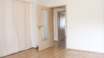 Wohnzimmer - Türkheim: 3-Zimmer-Wohnung direkt am Bahnhof