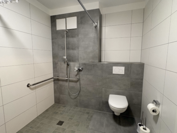Badezimmer - BETREUTES WOHNEN mit Einbauküche in Schwabmünchen zur Miete