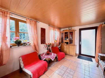 Eingangsbereich- Gemeinschaftsraum - Erdgeschosswohnung mit Gartenanteil zur Kapitalanlage oder Selbstnutzung zu kaufen!