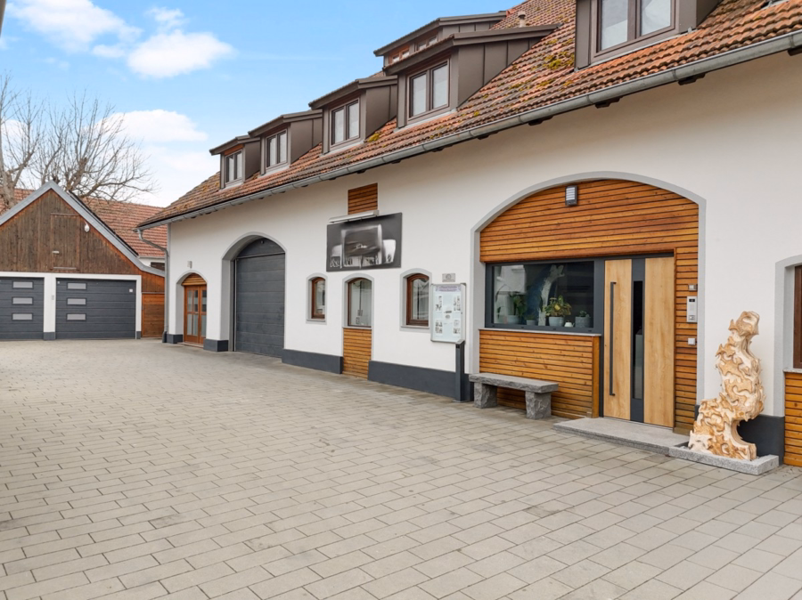 Einfahrt - ***TOP saniert, teilweise denkmalgeschützt – Rarität Historisches Wohn – & Geschäftshaus***