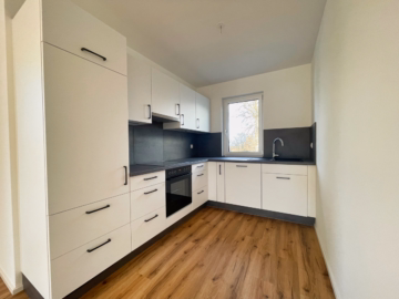Einbauküche - Platz zum Wachsen: Investieren Sie in eine möblierte 2-Zimmer-Wohnung und in Ihr persönliches Glück!