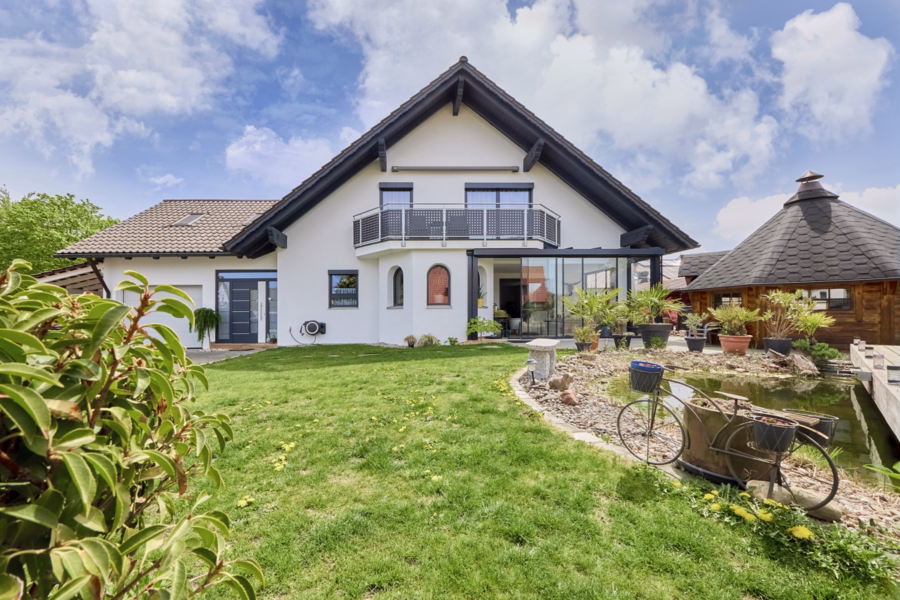 Außenansicht - Großzügig, modern, besonders – Ihr Familienparadies in Graben