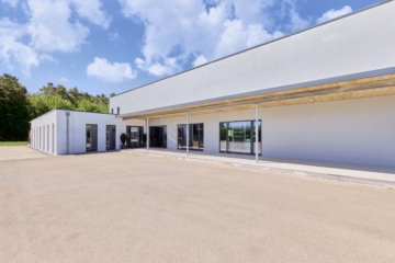 Außenansicht Eingangsbereich - Exklusive Gewerbeimmobilie in Klosterlechfeld, direkt an der B17