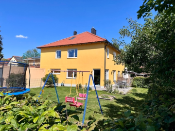 Südwestansicht - ***2 DOPPELHAUSHÄLFTEN MIT 2 GARAGEN – TOP-PREIS! LINKE HÄLFTE SOFORT VERFÜGBAR!***