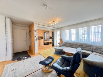 Wohnungseingang - Ihr Wohlfühlort in dieser charmanten 3-Zimmer-Wohnung mitten in Augsburg Pfersee