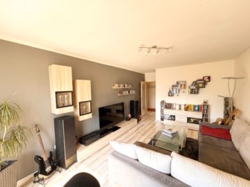 Wohnzimmer - Solide Vermietbarkeit trifft gefragte Lage – 2‑Zimmer‑Wohnung in Landsberg am Lech