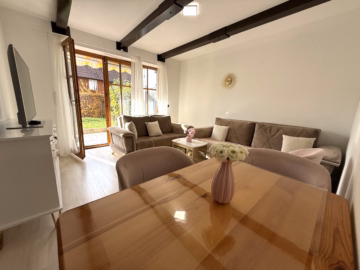 Wohnbereich - Wohlfühlen leicht gemacht – attraktive 2-Zimmer-Wohnung mit Südterrasse und Gartenanteil