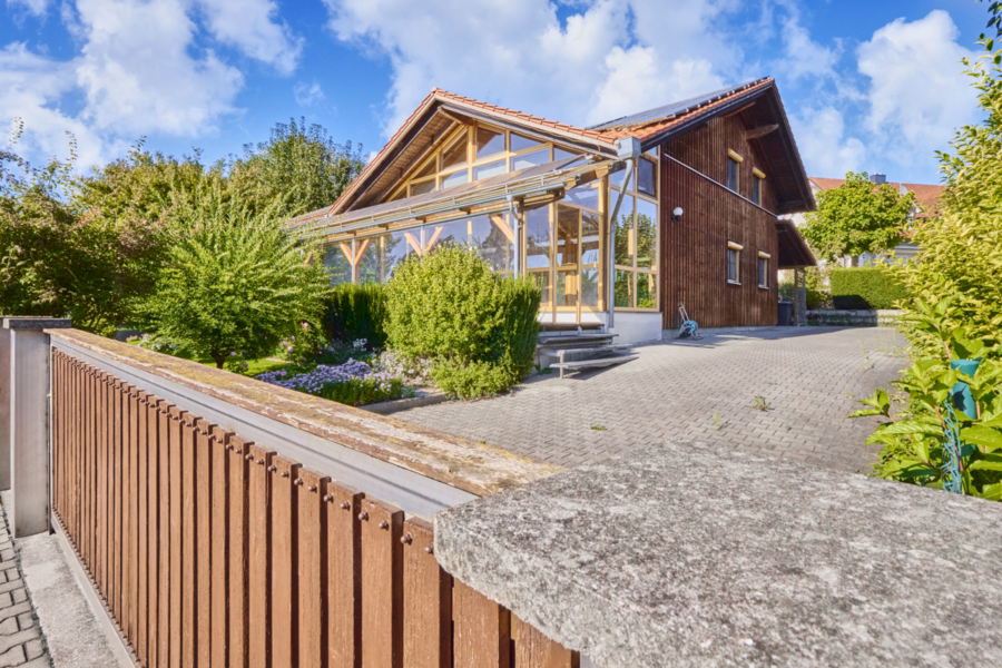 Hausansicht - ***großzügiges Einfamilienhaus mit Wohnfühlambiente***Ideal für Augsburg/München-Pendler!