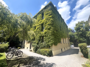 Rückansicht - Licht. Luft. Lebensqualität – 3-Zimmer-Wohntraum mit Altbauflair