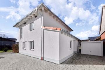 Außenansicht Garage - ERSTBEZUG! Modernes Einfamilienhaus – pendler- und familienfreundlich