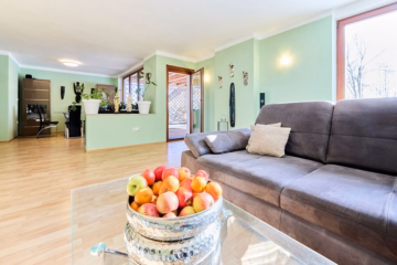 Wohnzimmer EG - Raum für gemeinsame Momente – Gartenwohnung im Erdgeschoss in Windach / Schöffelding
