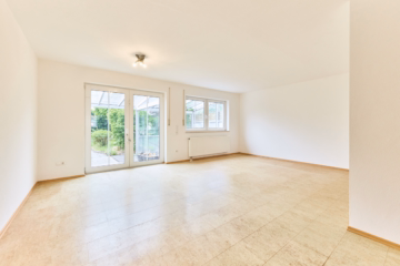 Wohn- und Essbereich - Sofort verfügbar: Familienfreundliches Reihenhaus mit 6 Zimmern, Wintergarten & Garage