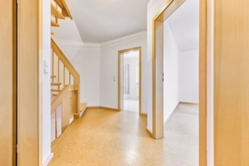 Flur OG - Garten, Terrasse, Freisitz – Ihr Reihenendhaus in Schwabmünchen