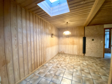 Essbereich mit Küche Anbau - Siedlerhaus mit zusätzlichem Anbau und sonniger Gartenausrichtung in Bärenkeller zu kaufen!