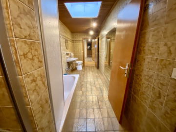 Badezimmer - Siedlerhaus mit zusätzlichem Anbau und sonniger Gartenausrichtung in Bärenkeller zu kaufen!