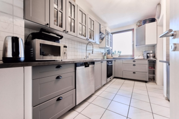 Küche EG - Ihr neues Zuhause: Stilvolle Erdgeschosswohnung mit viel Platz und Wohlfühlambiente