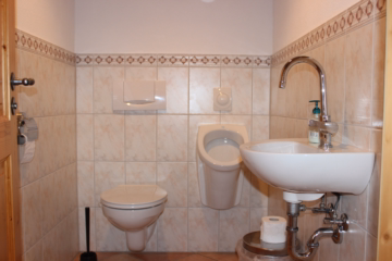 WC - Gepflegte Büro- und Ausstellungsflächen in bayrischem Flair